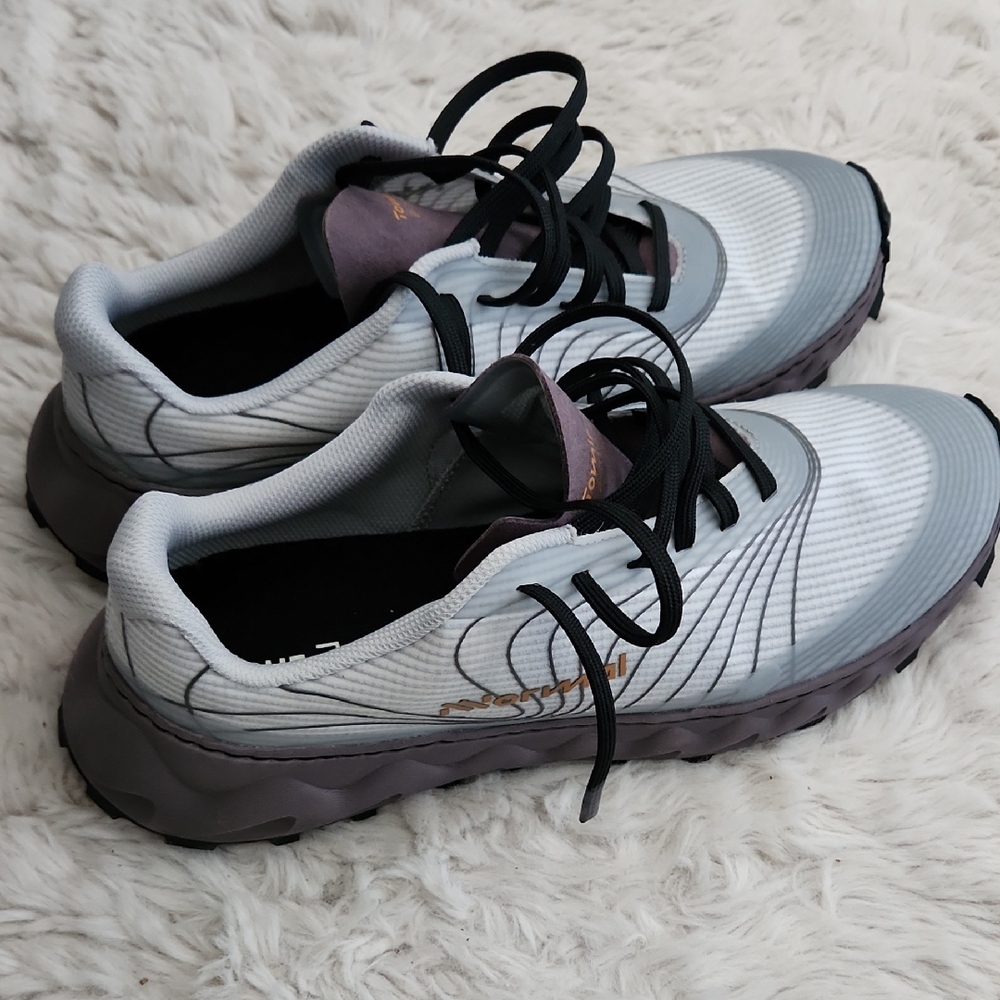 Normal NWOT Tomir 2.0 Mens Size 9